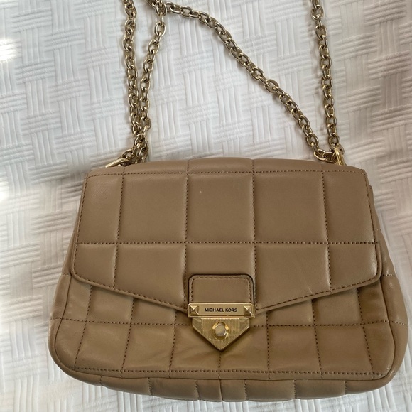 MK Soho Large Quilted Leather Shoulder Bag - Picture 4 of 15